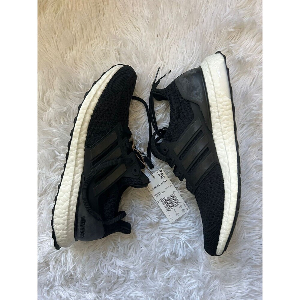 New ADIDAS size 7 ultraboost 5.0 DNA Black Running shoes